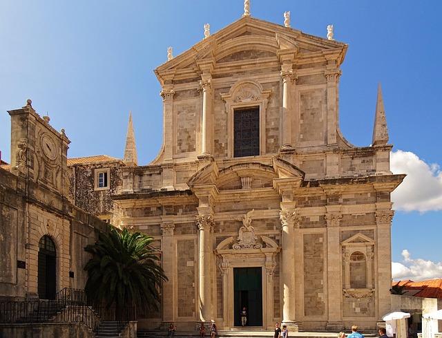 Explore Dubrovnik: A Complete Travel Guide to the Enchanting City of Stone and Sea