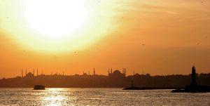 Istanbul Experience: Your Complete Travel Guide to the City Where East Meets West in Splendor